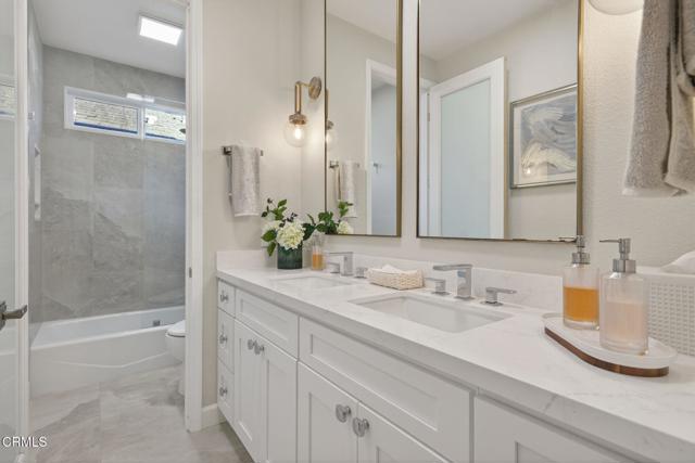 Detail Gallery Image 30 of 59 For 4045 Harbour Island Ln, Oxnard,  CA 93035 - 5 Beds | 3 Baths