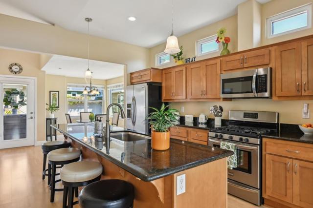 611 Poplar Street, Half Moon Bay CA: https://media.crmls.org/mediaz/073a9d03-a112-40ed-acaa-216eb62ff9a7.jpg