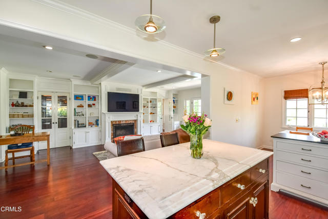1908 Warwick Road, San Marino CA: https://media.crmls.org/mediaz/073b3ad4-9aa2-4e3f-8233-808a23118183.jpg