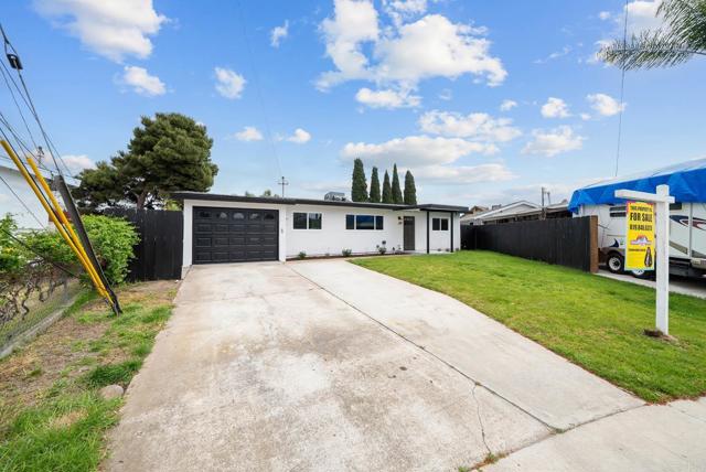 5243 Tara Place, San Diego CA: https://media.crmls.org/mediaz/073be00e-1276-4b73-90e9-142772535aea.jpg