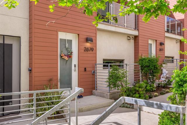 2879 B St, San Diego CA: https://media.crmls.org/mediaz/073bfd88-0b7d-41ff-b1cc-37e6a34d3862.jpg