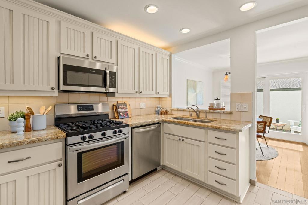 3435 Reynard - photo 4