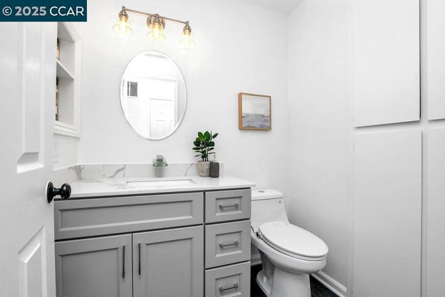 4782 Starflower Dr, Martinez CA: https://media.crmls.org/mediaz/073cd38e-6a2f-4b37-967b-79af0bd57027.jpg
