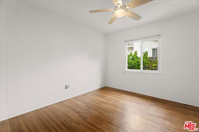 1018 Wellesley Avenue, Los Angeles CA: https://media.crmls.org/mediaz/073da8d1-6efd-424a-82dd-574131586af3.jpg