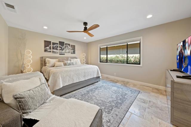 141 Camino Arroyo N, Palm Desert CA: https://media.crmls.org/mediaz/073db1da-610d-44d5-81f6-1535377745ad.jpg