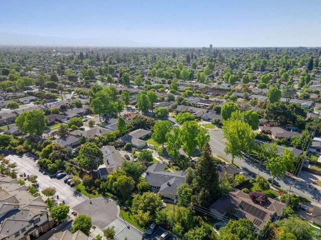 2760 Cheryl Ann Court, San Jose CA: https://media.crmls.org/mediaz/073db696-1544-4af3-8943-5bbb0395b452.jpg