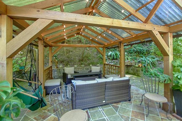 7030 Scotts Valley Drive, Scotts Valley CA: https://media.crmls.org/mediaz/073defe1-f70e-411b-98d4-a8c10bff0200.jpg
