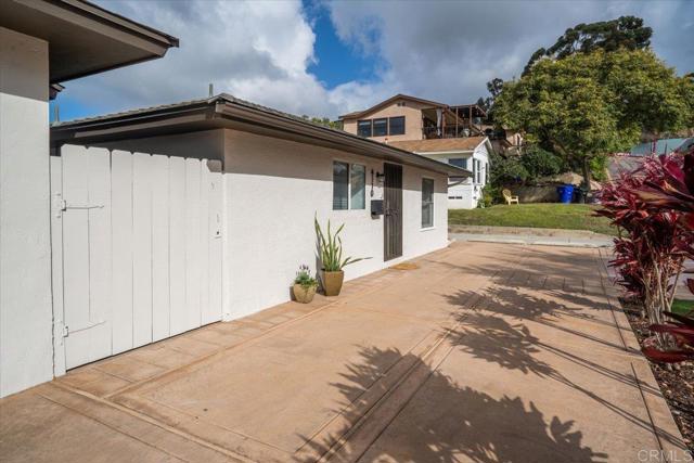 2604 06 Juan Street, San Diego CA: https://media.crmls.org/mediaz/07401c47-e110-4d22-8e44-673cf797dc7f.jpg