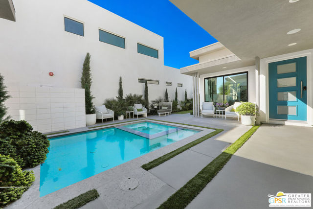 141 Blue Moon Drive, Palm Springs, CA 92262