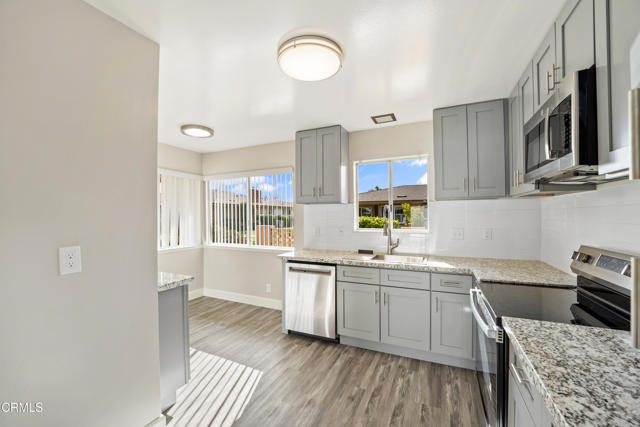 Detail Gallery Image 7 of 20 For 225 E Fiesta Gr, Port Hueneme,  CA 93041 - 2 Beds | 2 Baths