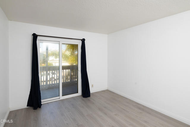 Detail Gallery Image 15 of 36 For 2414 Monaco Dr, Oxnard,  CA 93035 - 4 Beds | 2/1 Baths