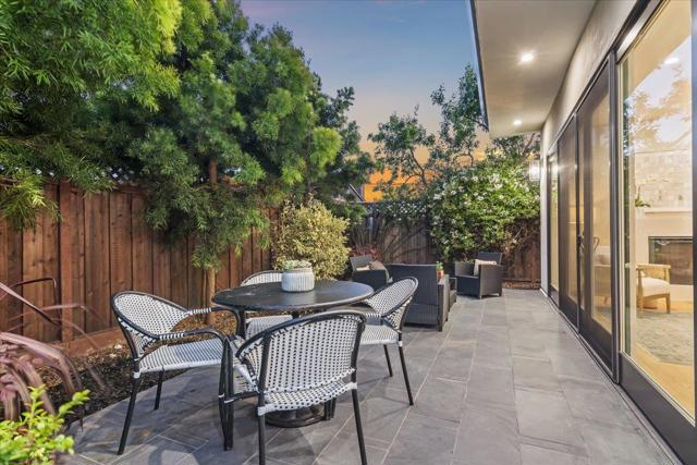910 Cedar Street, Berkeley CA: https://media.crmls.org/mediaz/074201ee-6d5b-40c0-879b-45a391e8cc68.jpg