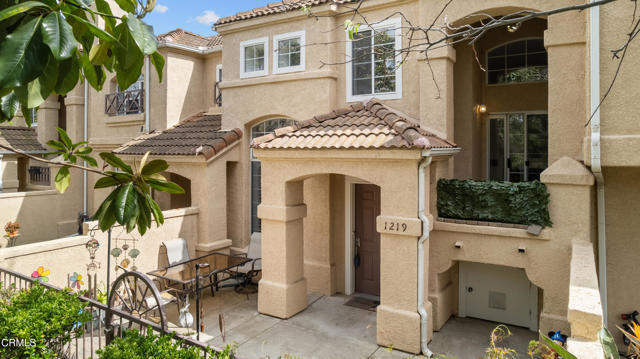 Detail Gallery Image 1 of 42 For 1219 Lost Point Ln, Oxnard,  CA 93030 - 2 Beds | 2/1 Baths