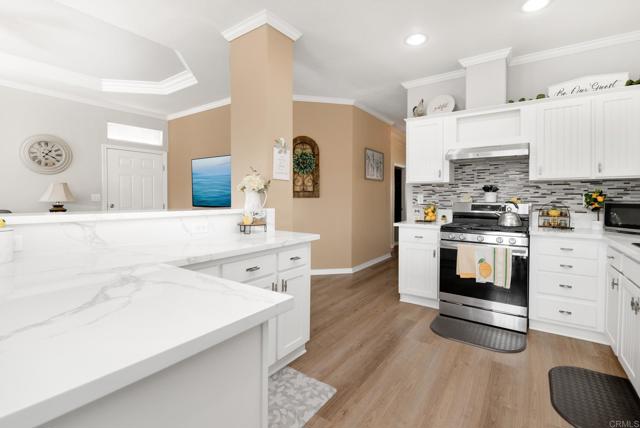 Detail Gallery Image 9 of 25 For 718 Sycamore Ave #14,  Vista,  CA 92083 - 3 Beds | 2 Baths