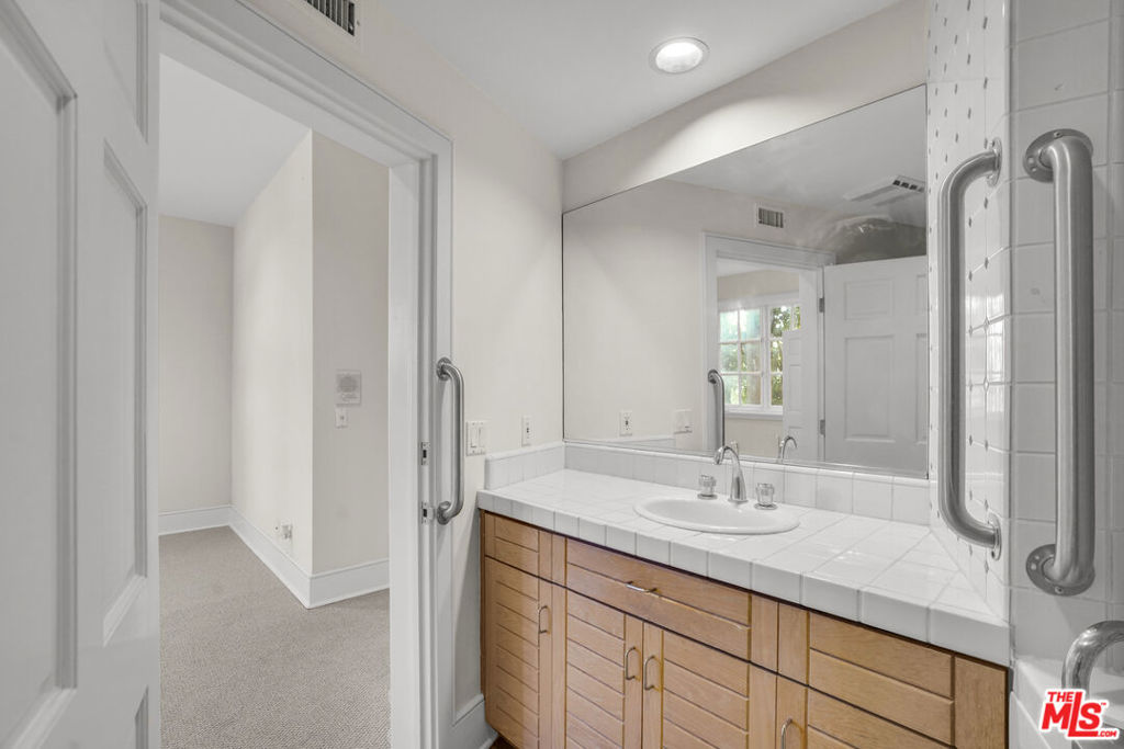 MLS #25602713 image #55