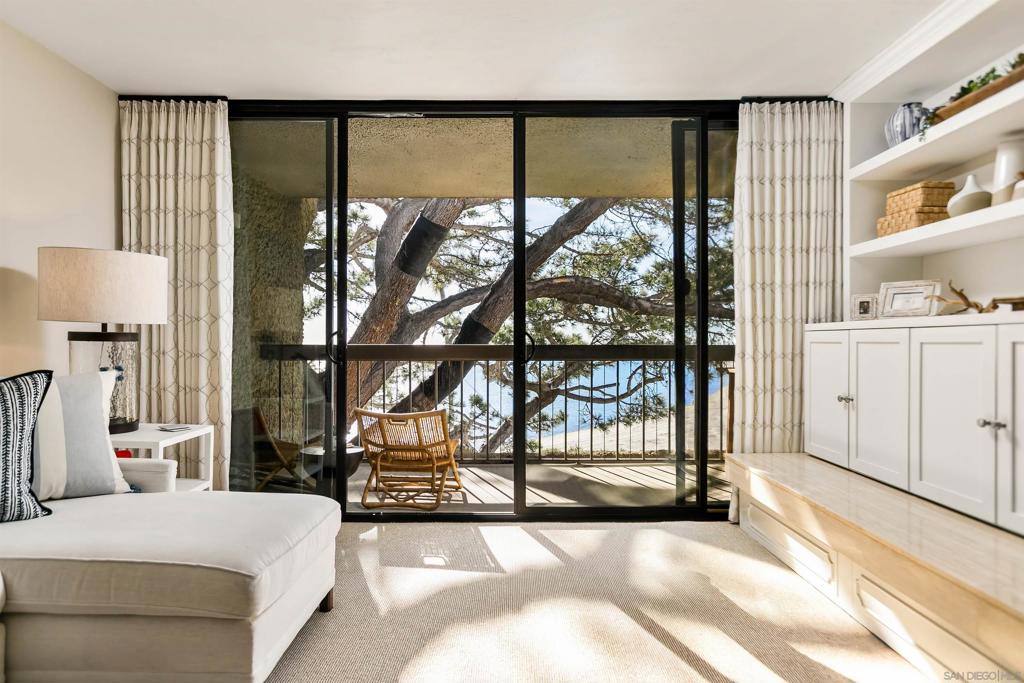 3940 Gresham St - photo 6