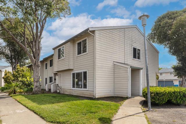 4251 Apollo Circle, Union City CA: https://media.crmls.org/mediaz/0743c265-fee4-4b25-8abc-4fab8a7b58e3.jpg