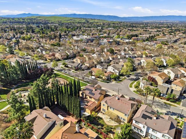 Image 57 of 65 For 3946 Louvre Avenue