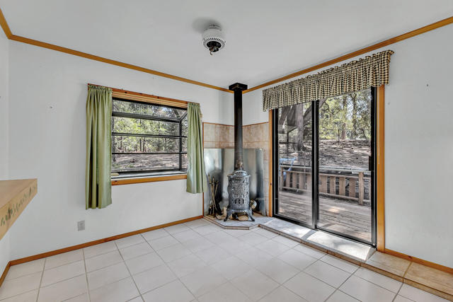 52551 Pine Ridge Road, Idyllwild CA: https://media.crmls.org/mediaz/0744ce12-6842-4147-9f97-6dcec82e801c.jpg
