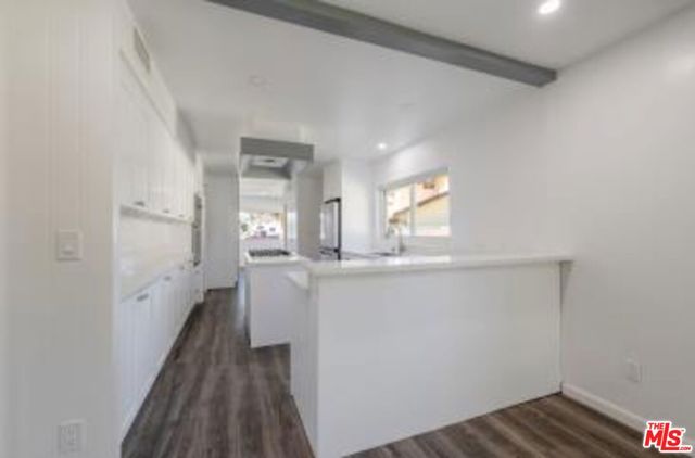 6723 Bianca Avenue photo 6