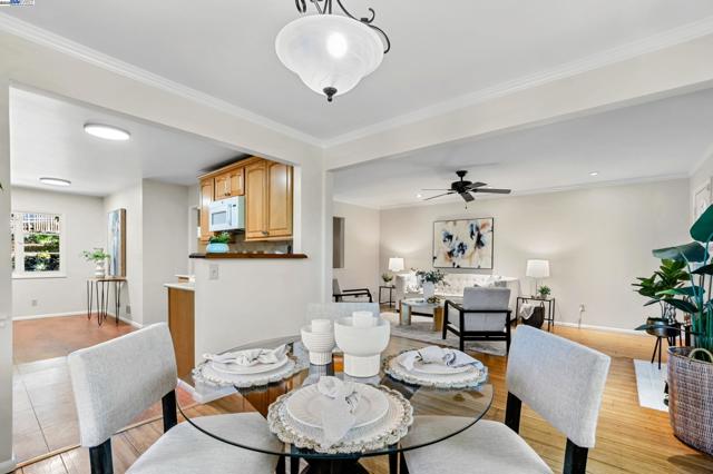 2593 El Caminito, Oakland CA: https://media.crmls.org/mediaz/07452428-ab4b-4761-9cb1-22f6ec6d58a0.jpg