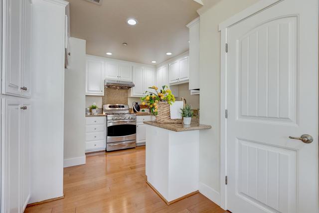 416 Topaz Terrace, Sunnyvale CA: https://media.crmls.org/mediaz/07459ecc-f825-4e2c-916f-de95b937e9cf.jpg