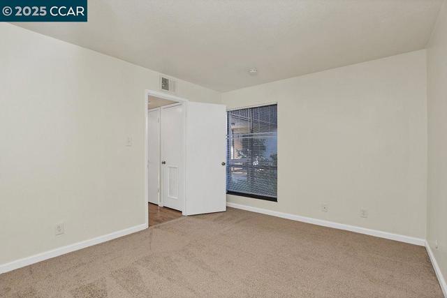 1701 Mahogany Way, Antioch CA: https://media.crmls.org/mediaz/07460c11-edc2-4e7f-ab65-813742d15ac7.jpg