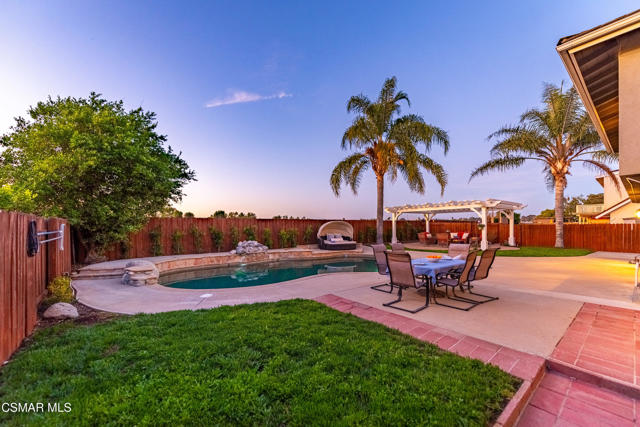2763 Michael Drive, Newbury Park CA: https://media.crmls.org/mediaz/0746a96e-11a2-4f4e-817c-bf25acd81873.jpg