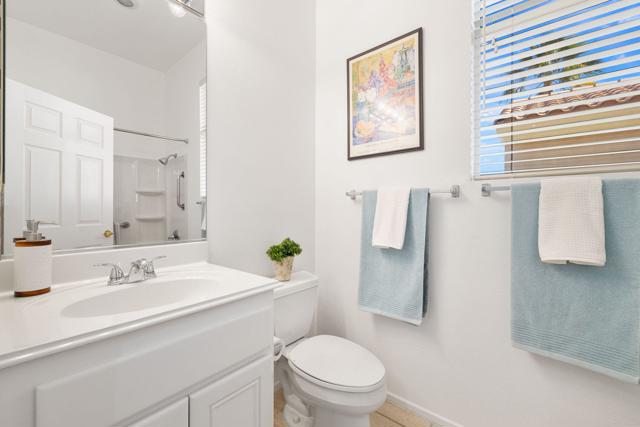 37261 Mojave Sage Street, Palm Desert CA: https://media.crmls.org/mediaz/07472579-4aba-4e98-ac99-48ae5df34cda.jpg