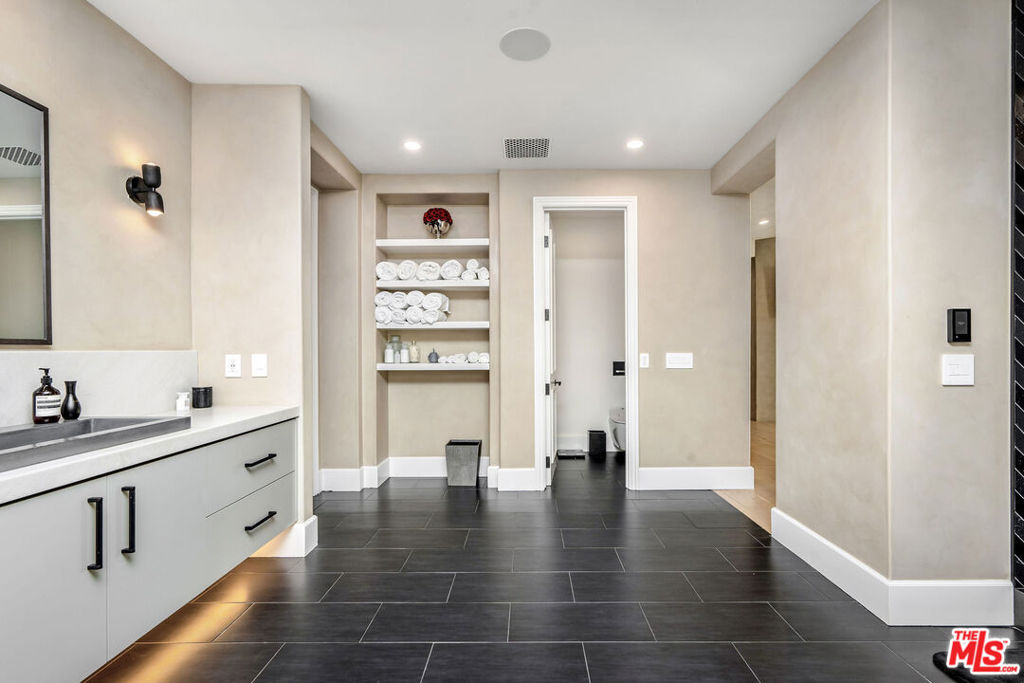 MLS #26985475 image #35