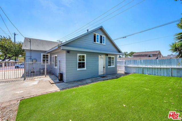 4579 W 171st Street, Lawndale CA: https://media.crmls.org/mediaz/0747a68b-e740-49b5-8e5c-00999f338ff8.jpg