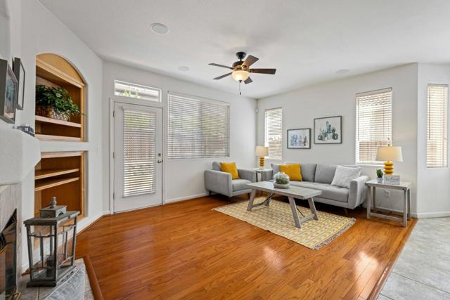 1515 Dovetail Way, Gilroy CA: https://media.crmls.org/mediaz/07482b7a-e957-49c4-9e7e-a2fc9294c839.jpg