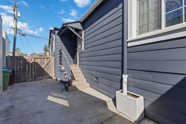 2830 69th Avenue, Oakland CA: https://media.crmls.org/mediaz/0749a881-5445-4db4-ae49-01a9a30d4dc2.jpg