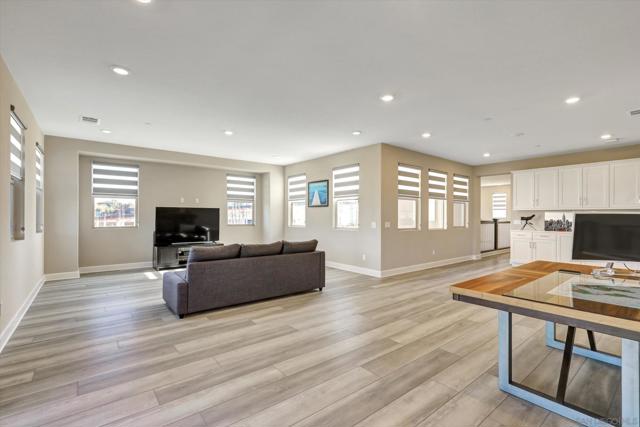 16231 Sunny Summit Dr, San Diego CA: https://media.crmls.org/mediaz/0749b298-f320-4146-a190-1ba0e97fb0b0.jpg