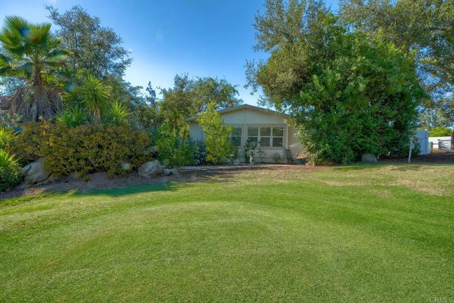 18218 Paradise Mountain Rd Spc 80, Valley Center CA: https://media.crmls.org/mediaz/074a7266-1145-437e-953e-e855de3f0d56.jpg