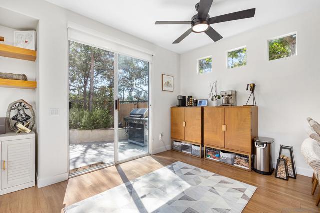 11799 Westview Pkwy, San Diego CA: https://media.crmls.org/mediaz/074cf402-1b45-4253-800d-3e5aaf62b5bc.jpg