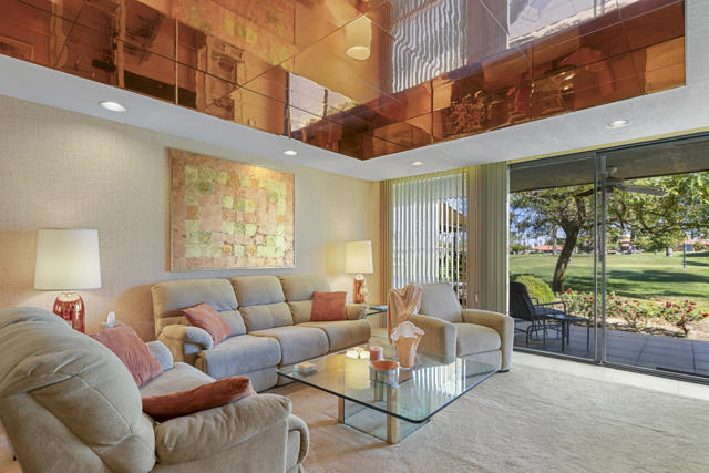51 Sunrise Drive, Rancho Mirage CA: https://media.crmls.org/mediaz/074d6c44-44fa-4aa1-9f30-5bc201819808.jpg