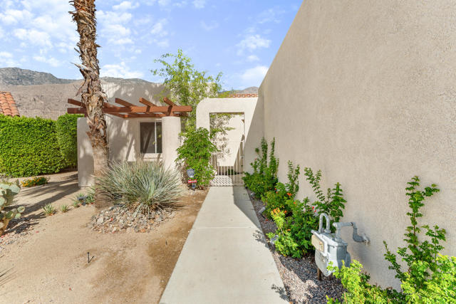 Image 3 of 46 For 2896 Medina Court