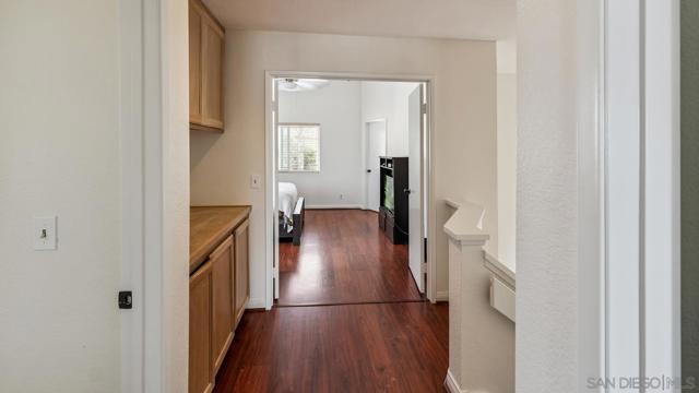 27468 Rosebay Ct, Temecula CA: https://media.crmls.org/mediaz/074df06c-c20d-4638-852d-0f70215660e6.jpg