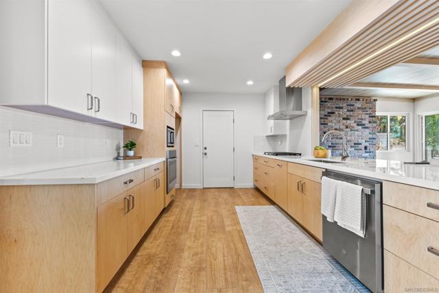 3115 Geronimo, San Diego CA: https://media.crmls.org/mediaz/074e052b-930b-44e1-bbf2-f914ce7b1a29.jpg