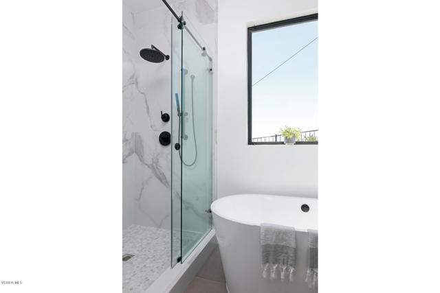 953 Colina Vista, Ventura CA: https://media.crmls.org/mediaz/074e973d-bb0b-427c-a645-9d1abcd97fc2.jpg