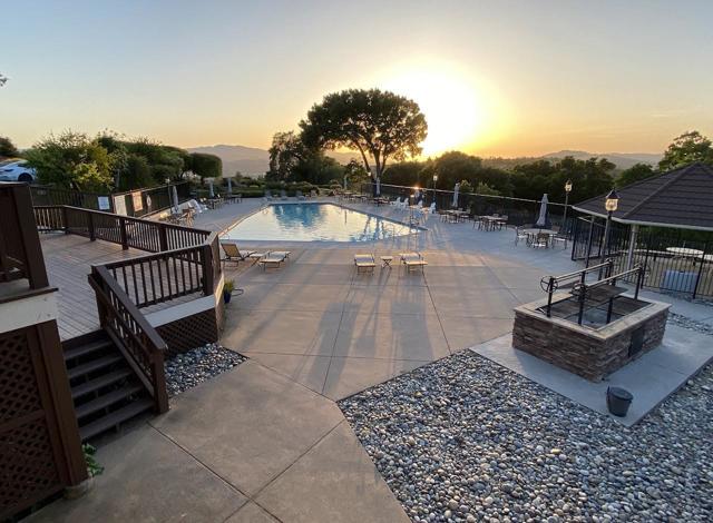 3480 White Oak Court, Morgan Hill CA: https://media.crmls.org/mediaz/074eccd9-a821-42e1-b141-f03713c385d5.jpg