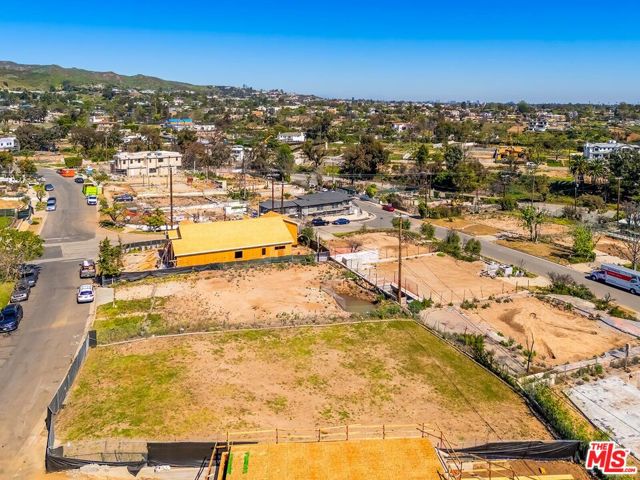 16814 Bollinger Drive photo 6