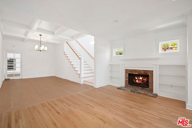 541 Homer Street, Manhattan Beach CA: https://media.crmls.org/mediaz/074ff8cc-3f48-42f2-8270-0c0909f4f9f5.jpg