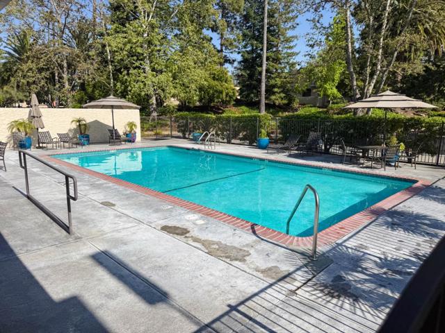 133 El Porton, Los Gatos CA: https://media.crmls.org/mediaz/075057fa-93c7-488c-8b34-bc0391563700.jpg