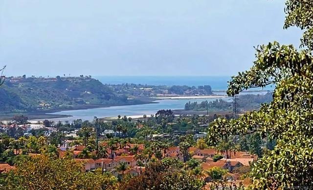 2610 Acuna Ct, Carlsbad CA: https://media.crmls.org/mediaz/07508d83-926b-4997-b086-55c27112eb4c.jpg