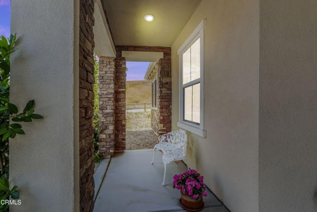 566 Purple Sage Lane, Simi Valley CA: https://media.crmls.org/mediaz/0751cb75-870b-4c3b-aa17-d4137ab84250.jpg