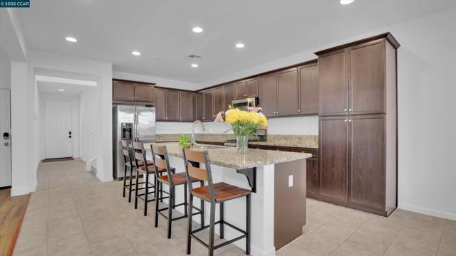 4763 Dundee St, Antioch CA: https://media.crmls.org/mediaz/07525117-09a1-416b-b810-5a51ed11cb70.jpg