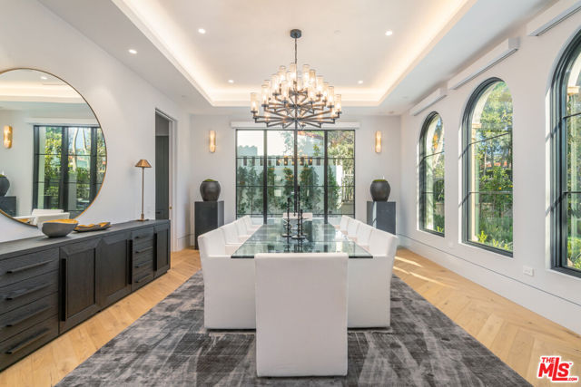 611 Hillcrest Road, Beverly Hills, California 90210, 7 Bedrooms Bedrooms, ,7 BathroomsBathrooms,Single Family Residence,For Sale,Hillcrest,24350299