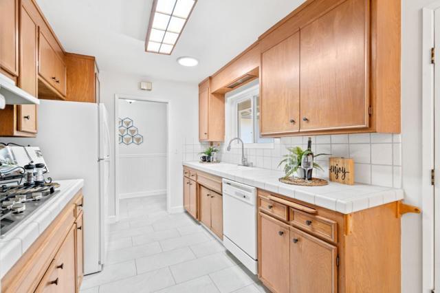 524 S Park Drive, San Jose CA: https://media.crmls.org/mediaz/0752a37a-a148-4e6a-bec7-67827909de57.jpg